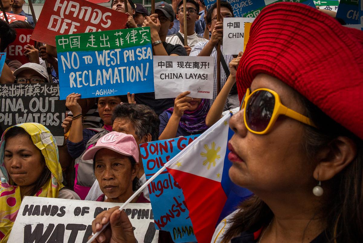 Xi’s Visit to Philippines Amid Cozying Relationship Draws Local Protests