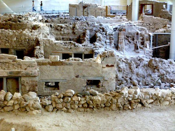 Excavations at Akrotiri. (Manos Angelakis)