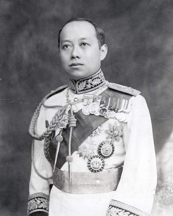 King Vajiravudh, also known as King Rama VI. Dust Thani, meaning “Town in Heaven,” is derived from a miniature city created by Vajiravudh. (Public Domain)