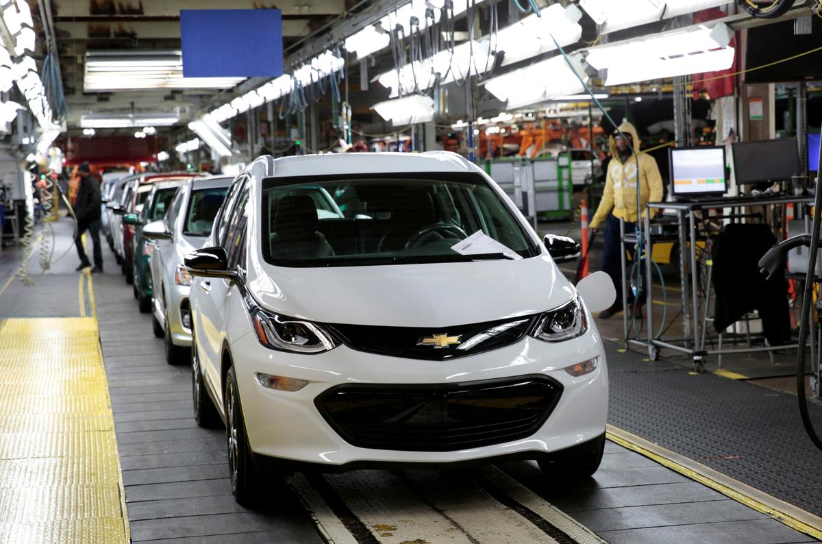 Biden Admin Grants $2.5 Billion Loan to GM, LG Energy Solution to Build EV Battery Cell Factories