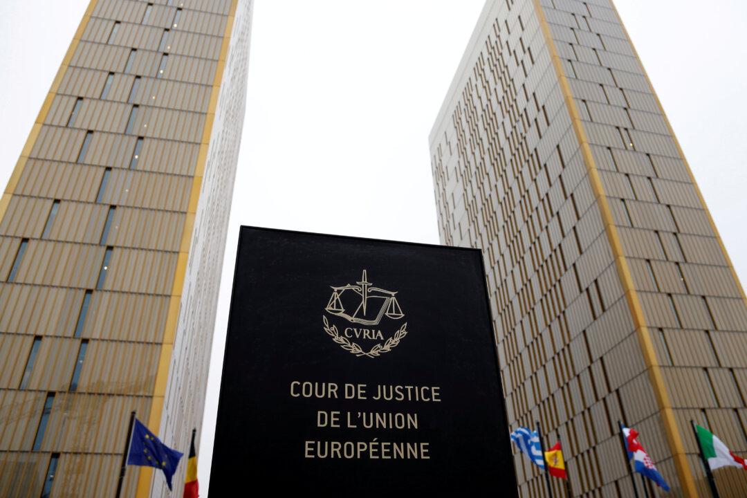 EU’s Top Court Plans to Give ‘Quick’ Verdict on Whether UK Can Reverse Brexit