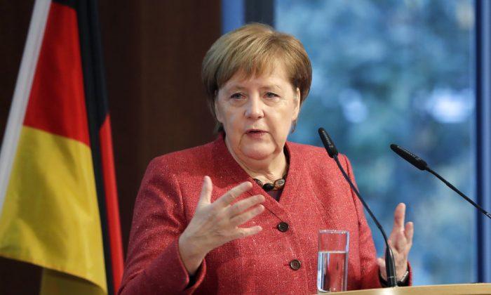 Merkel’s Plane Makes Emergency Stop, Tech Issues Reported