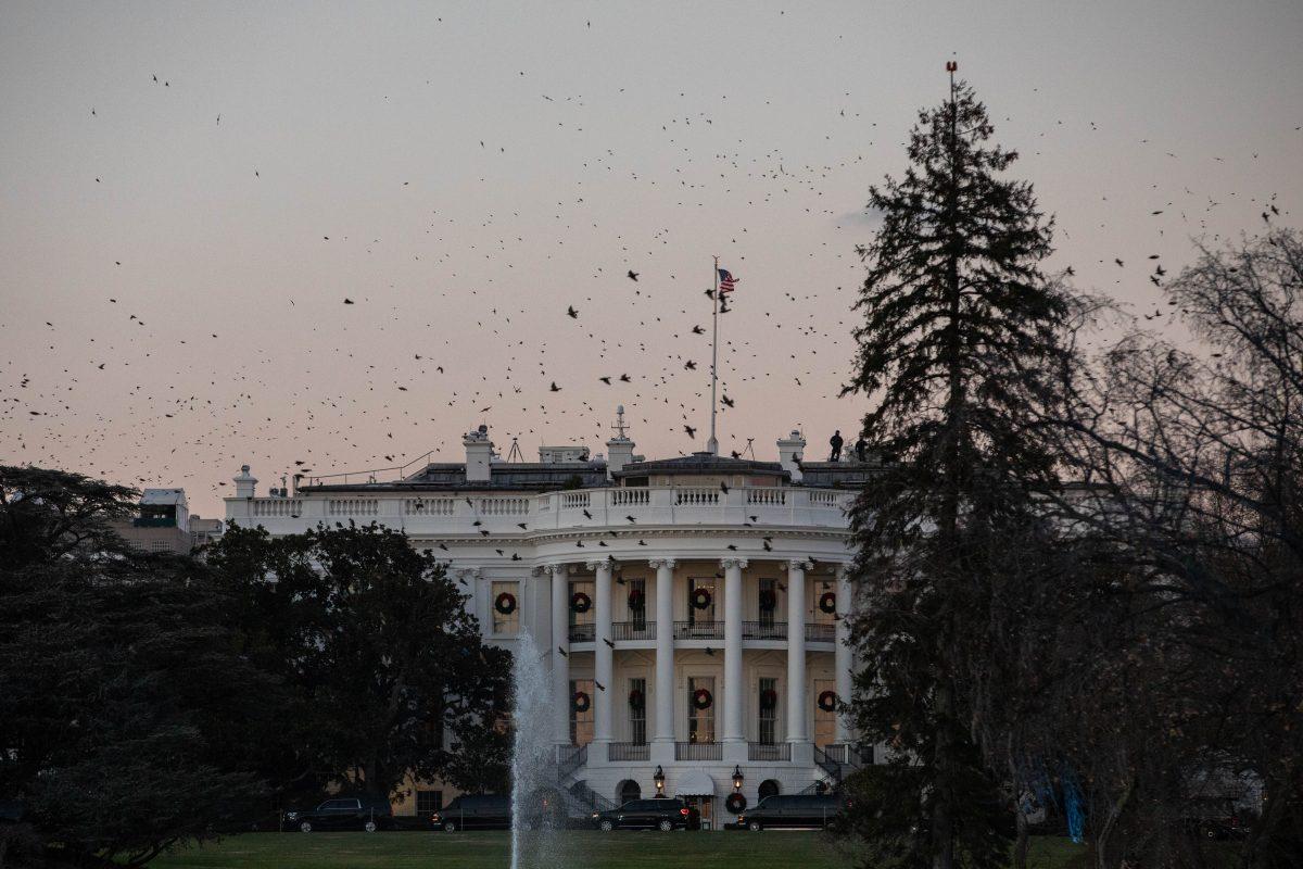 The White House before the lighting of the National Christmas Tree in Washington on Nov. 28, 2018. (Samira Bouaou/The Epoch Times)