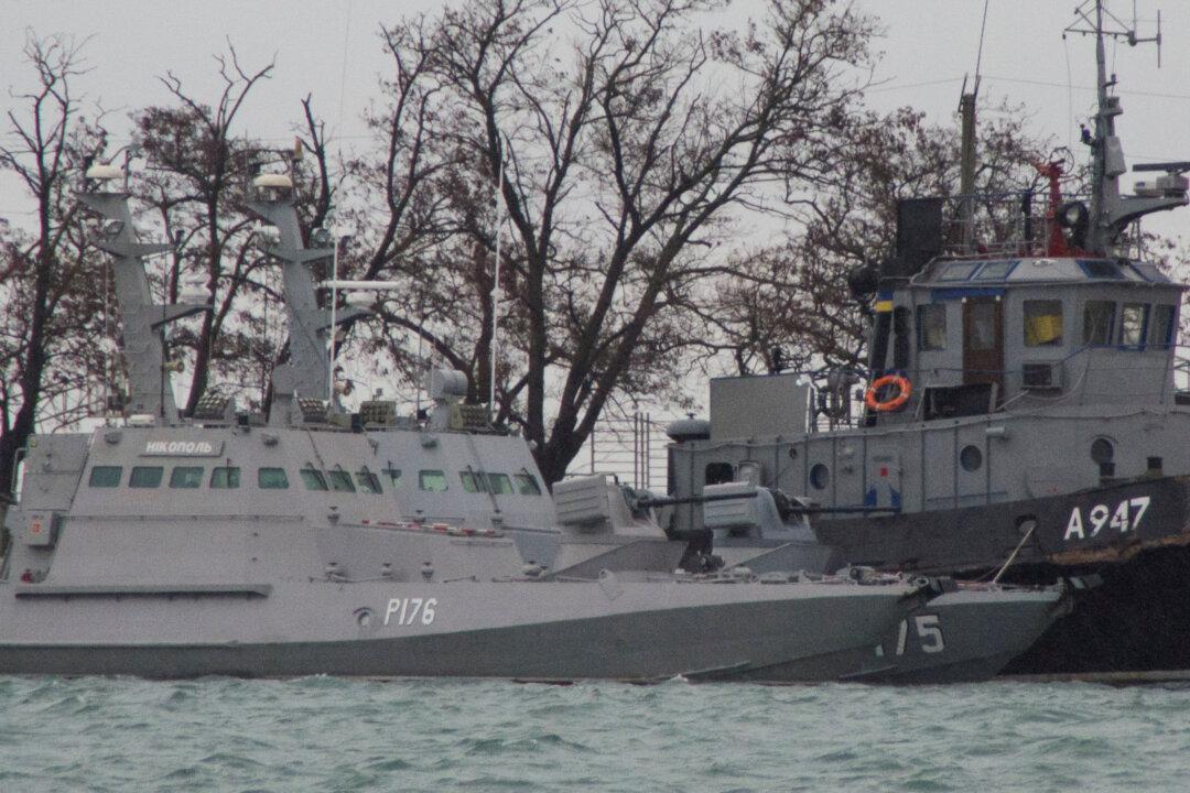 Russia Blocks Ukrainian Azov Sea Ports