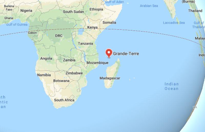 The waves started Nov. 11 about 15 miles off the coast of Mayotte, a French island in the Indian Ocean near Madagascar and the African continent. (Google Maps)