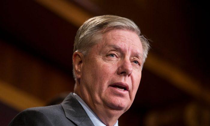 Sen. Graham Confident on Syria Pullout After Meeting President