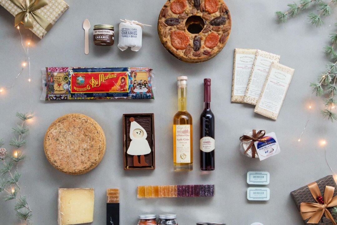 A Holiday Gift Guide for Food Lovers