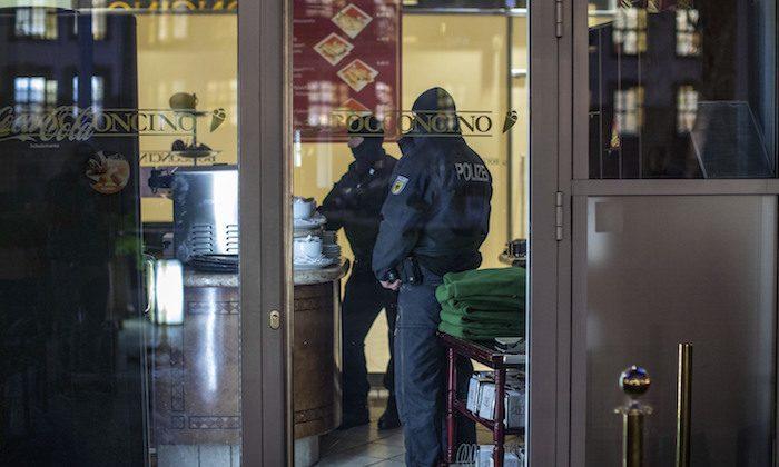 Police Arrest 84 in European Crackdown on Italian Mob
