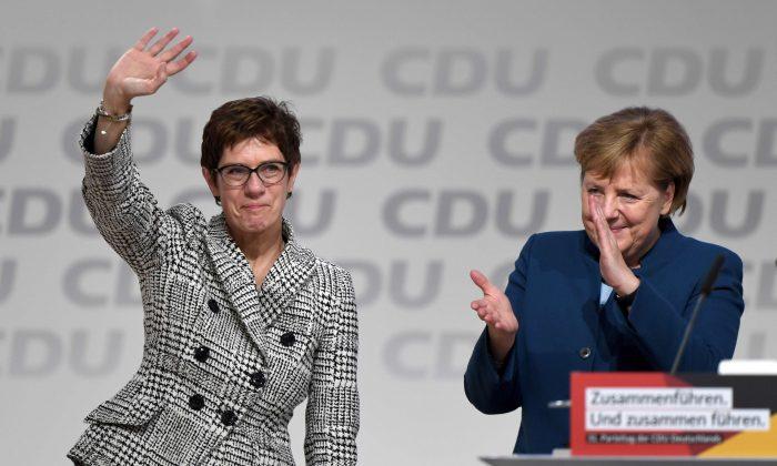 Merkel Protege Kramp-Karrenbauer Becomes New German CDU Leader
