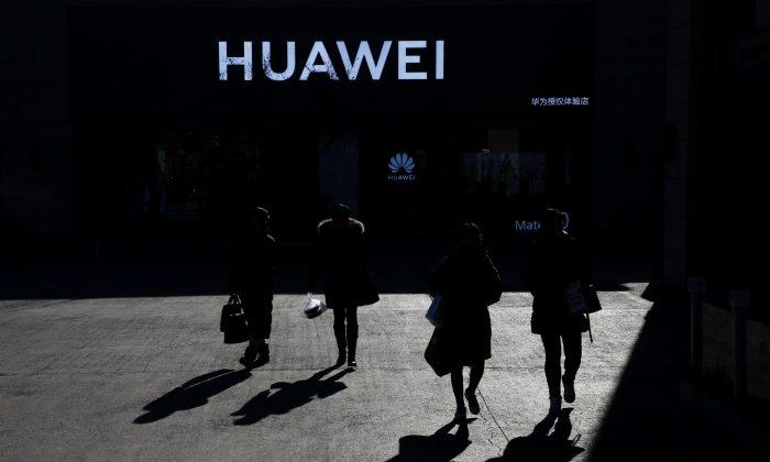 British Official Walks Out of Huawei Meeting Over Security Concerns
