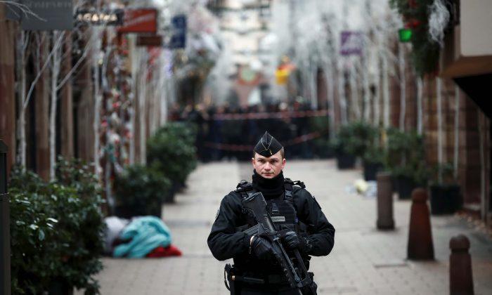 French Police Seek Strasbourg Market Gunman, Dead or Alive