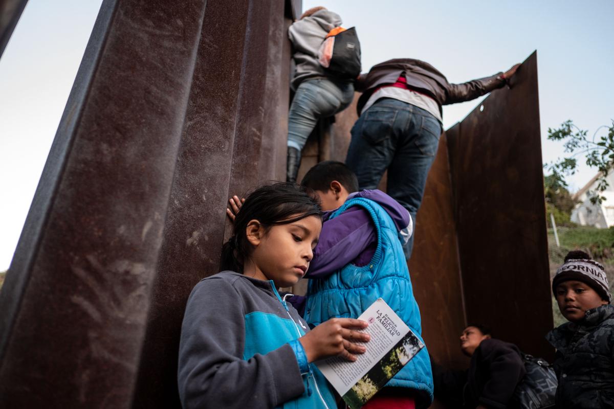 Justice and Immigration: What We Owe Noncitizen Migrants