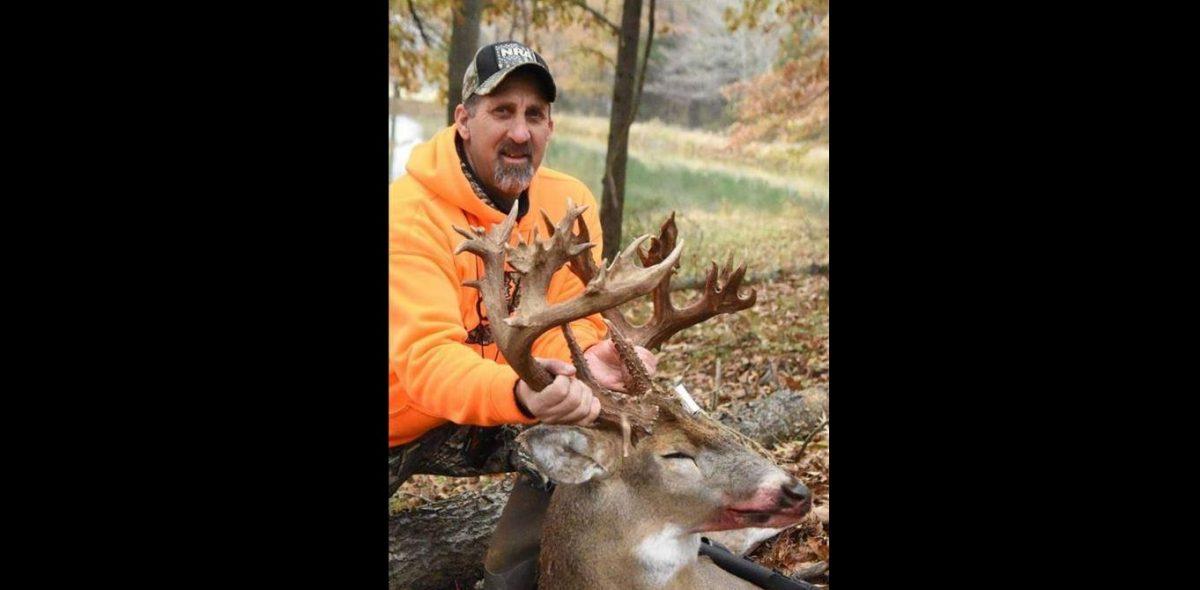 Keith Szableswki of Johnson City, Illinois, shot a massive buck in Williamson County in mid-November. (Illinois Department of Natural Resources)