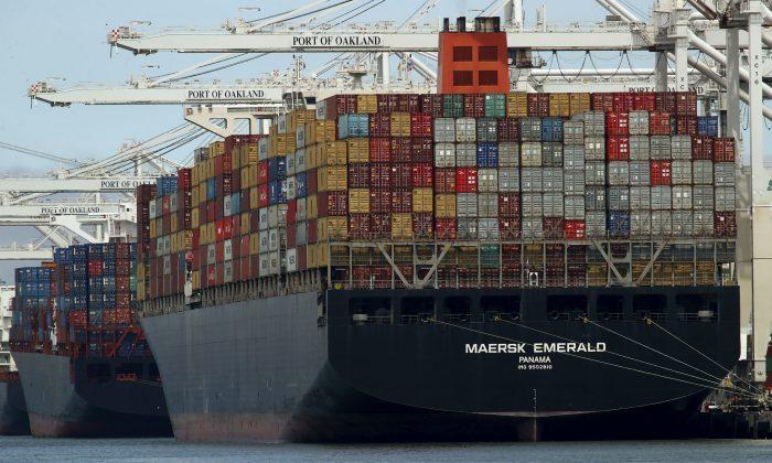 Top Container Lines Cancel Shipping to Russia, Essentials Allowed With Increase in Scrutiny