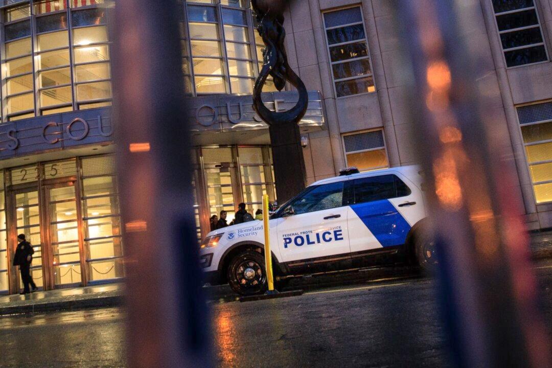 2 Women in Custody in Death of 4-Month-Old Boy at NYC Hotel