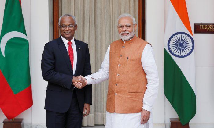 India’s Modi Gives $1.4 Billion Aid to Maldives as it Struggles with China Debt