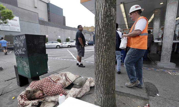 US Homeless Count up Slightly, but Declines in Key Cities