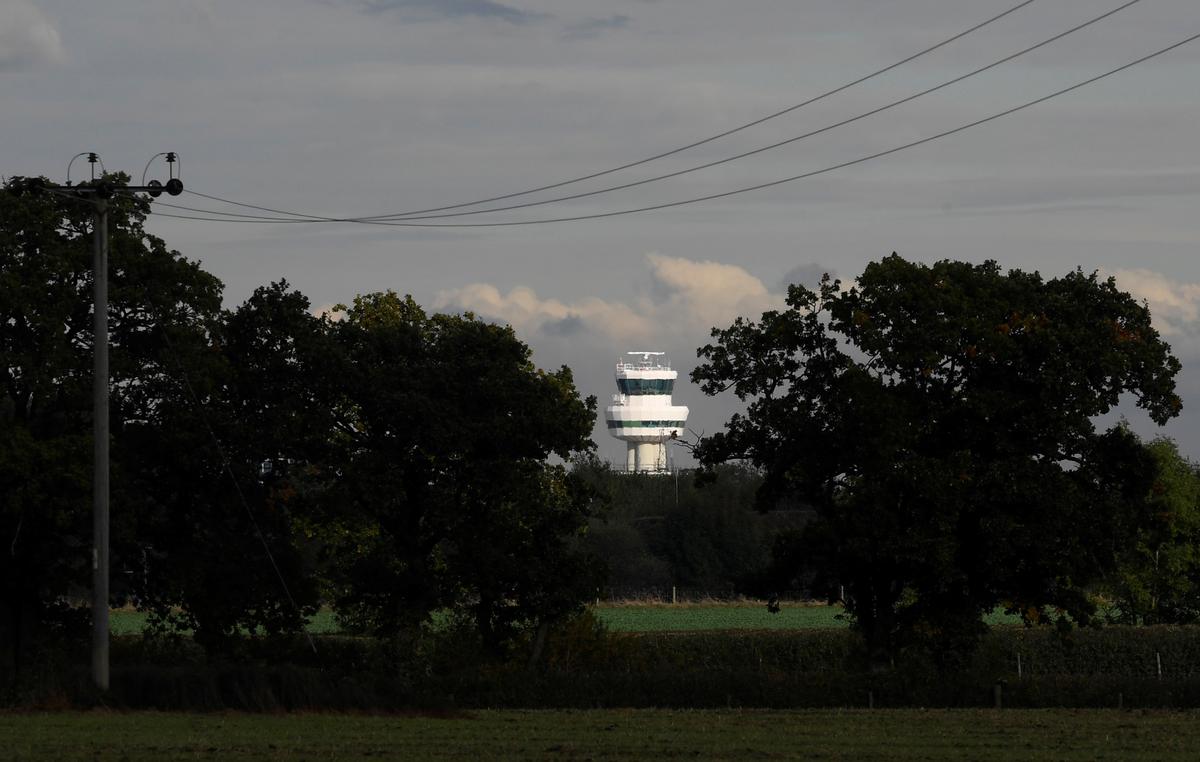 Flights Suspended at Britain’s Gatwick Airport