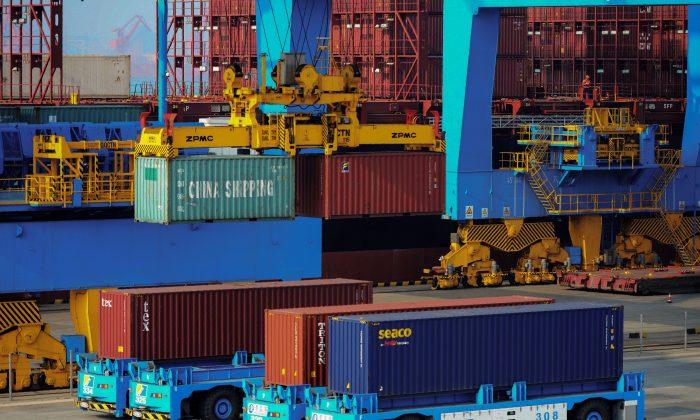 Trade War Creates Flourishing Transshipment Market for Chinese Products