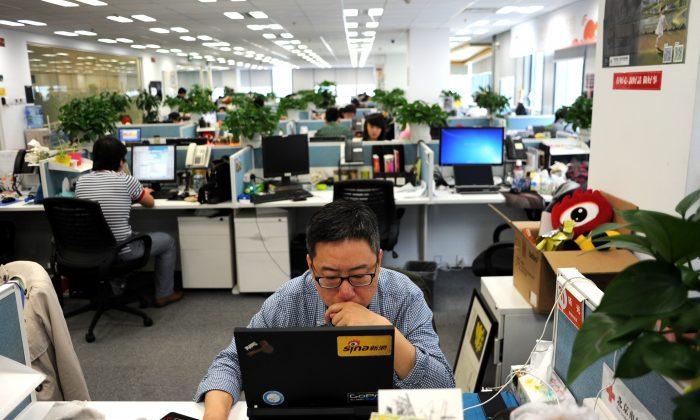 China Ranks as Worst Internet Freedom Abuser for 7th Consecutive Year: Report