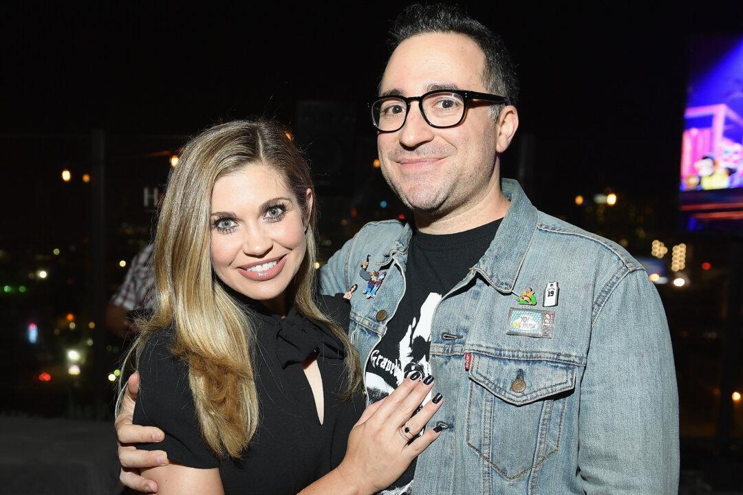 ‘Girl Meets World’ Star Danielle Fishel Expecting a Baby in July