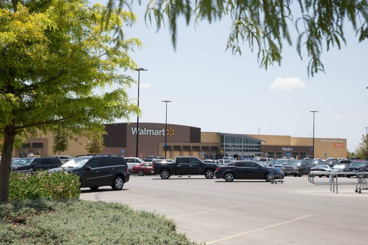 Ten people were found dead inside a truck in a Walmart parking lot in San Antonio, Texas, in what police said appeared to be human trafficking crime on July 23, 2017. (Suzanne Cordeiro/AFP/Getty Images)