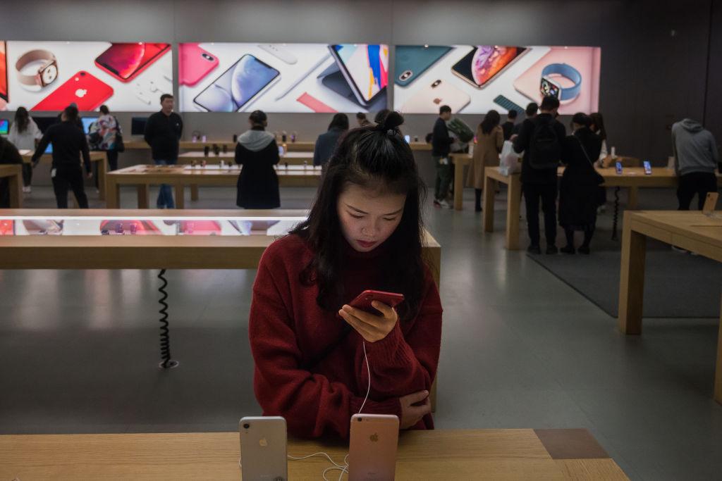 Apple Inc. store in Shenzhen, China on Jan. 3, 2019. (Billy H.C. Kwok/Getty Images)