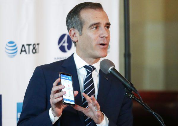 Los Angeles Mayor Eric Garcetti speaks at a press conference in Los Angeles, California, on Jan. 3, 2019. (Mario Tama/Getty Images)