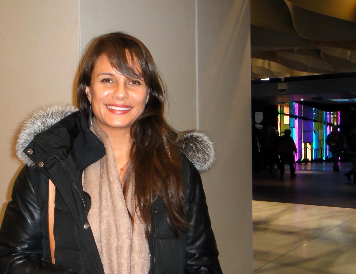 Oil Painter Moved by Shen Yun Visuals