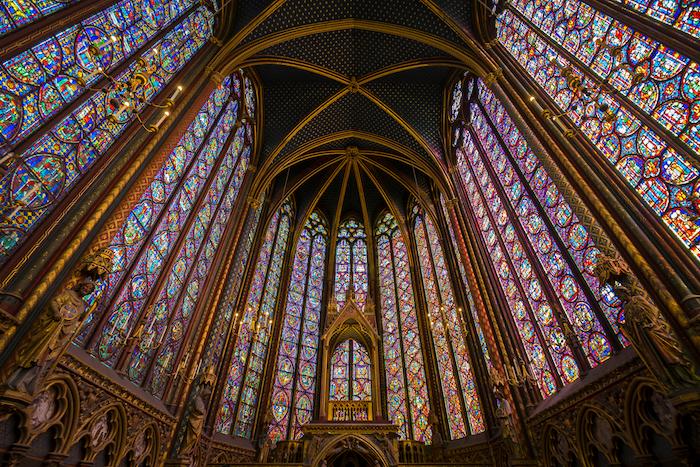 The upper chapel of Sainte-Chapelle in Paris where King Louis IX and his court came to worship. In the center is a 19th-century reliquery, which once housed the "Passion relics" that are now kept at Notre-Dame Cathedral in Paris. (Shutterstock)