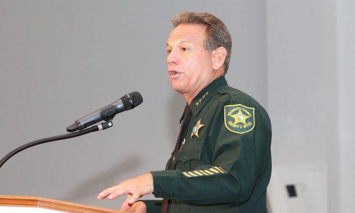 Broward Sheriff Tells Staff He Expects Suspension Over Parkland Shooting Response