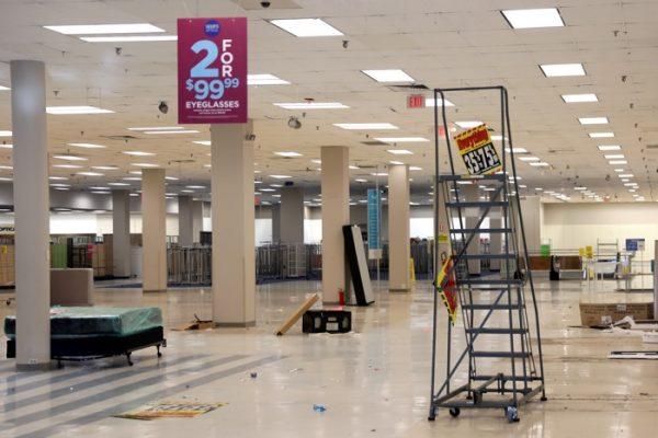 The inside of a Sears department store is seen one day after it closed as part of multiple store closures by Sears Holdings Corp in the United States in Nanuet, N.Y. Jan. 7, 2019. (Mike Segar/Reuters)