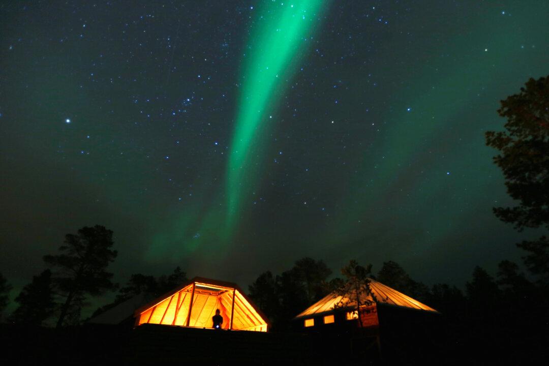 Shifting North Magnetic Pole Forces Rare Navigation Fix