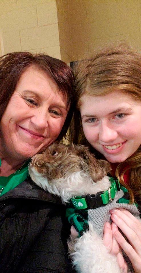 Jayme Closs, 13, right, with her aunt Jennifer Smith, in a photograph taken on Jan. 11, 2019, one day after Closs escaped from captivity in Gordon, Wisc. (Jennifer Smith)