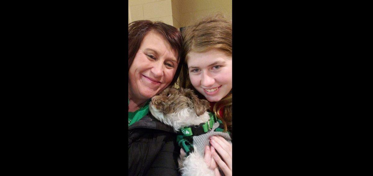 Jayme Closs, 13, (R), with her aunt Jennifer Smith, in a photograph taken on Jan. 11, 2019, one day after Closs escaped from captivity in Gordon, Wis. (Jennifer Smith)