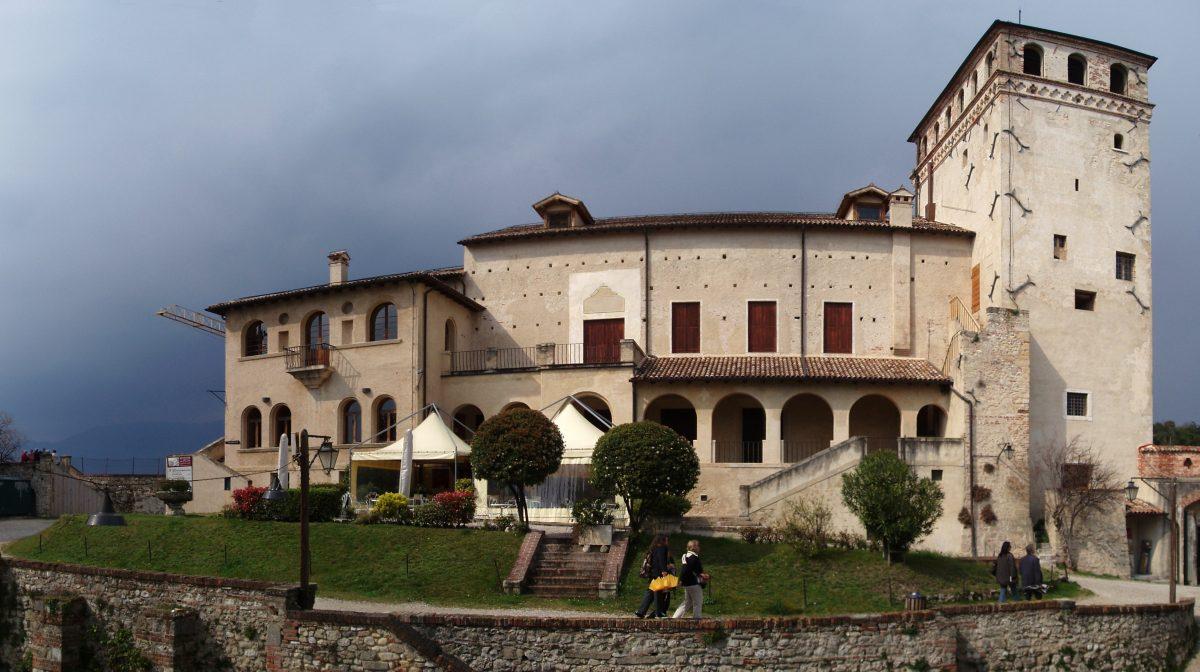 The castle of Queen Caterina Cornaro in Asolo, Italy. (Public Domain)