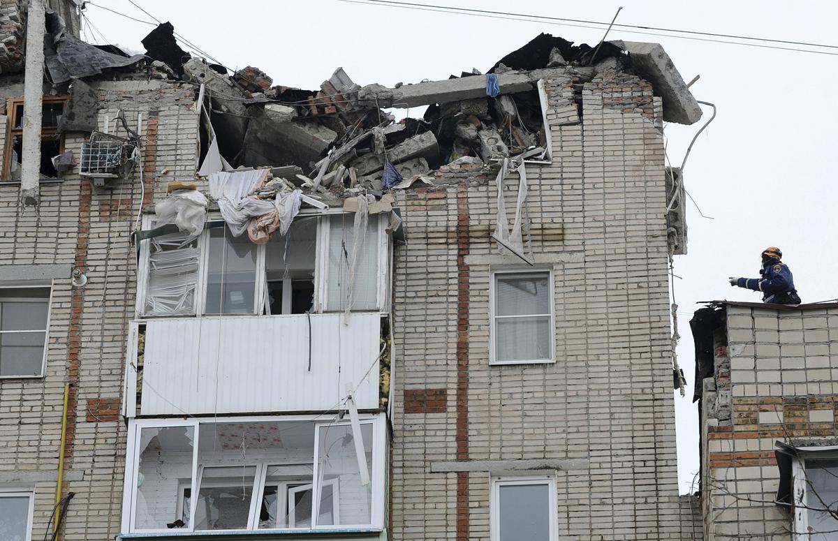 Russian Gas Explosion Kills 1, Injures 2 Others