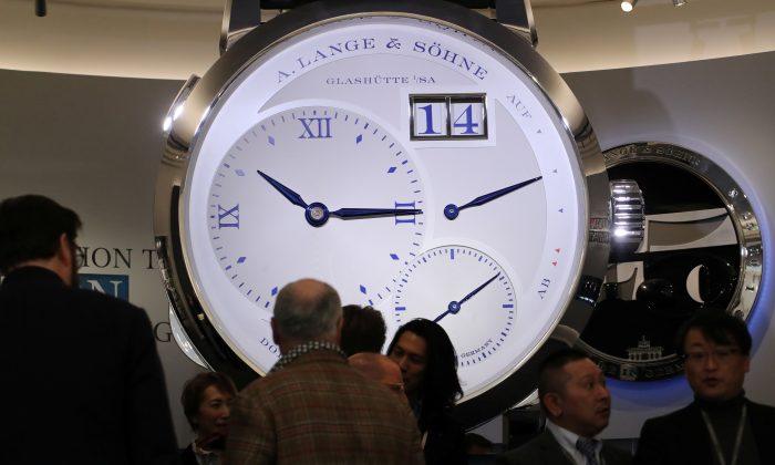 Swiss Watchmakers Brace for Slowing Chinese Demand