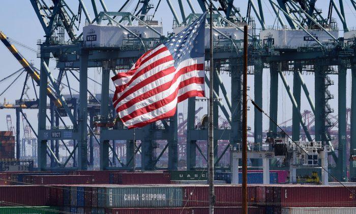 US Trade Deficit Hits 3-Year Low: ‘Trump’s China Hard Line Is Working,’ Expert Says