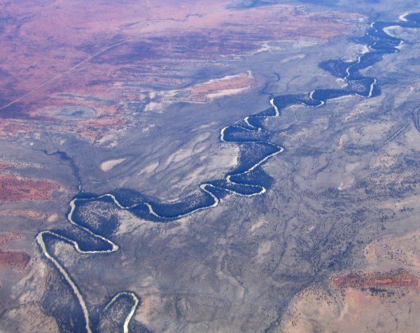 Aerial view of the Darling River near Menindee. (Tim J Keegan/Wikimedia Commons, CC BY-SA-2.0 [ept.ms/2utDIe9])