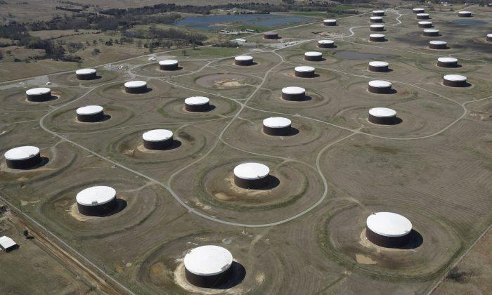 Oil Up as Industries Switch From Gas, Little Sign Supply Crunch Easing