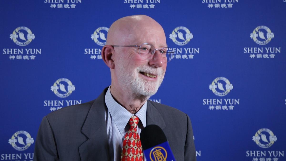 Professor Emeritus Sees Shen Yun: ‘I Have Seen Angels’