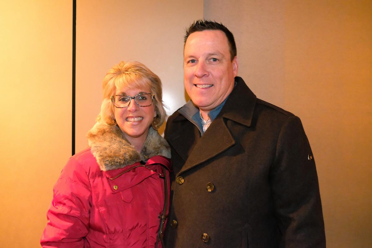 Sales VP Wishes Shen Yun Best of Luck in Mission to Revive China’s Culture