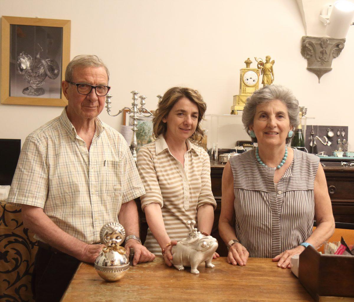 Argentiere Pagliai: Paolo Pagliai, with his daughter Stefani, and his wife Raffaella at their showroom in Florence on July, 11, 2018. (Lorraine Ferrier/The Epoch Times)