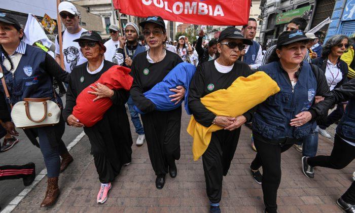 Colombians March for Peace After Deadly Car Bomb