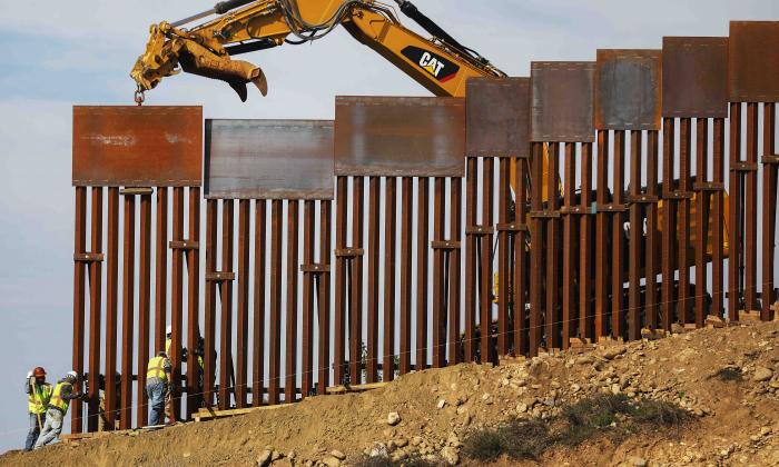 Poll: Trump Voters Support National Emergency for Border Wall; Approval Rating at 50 Percent