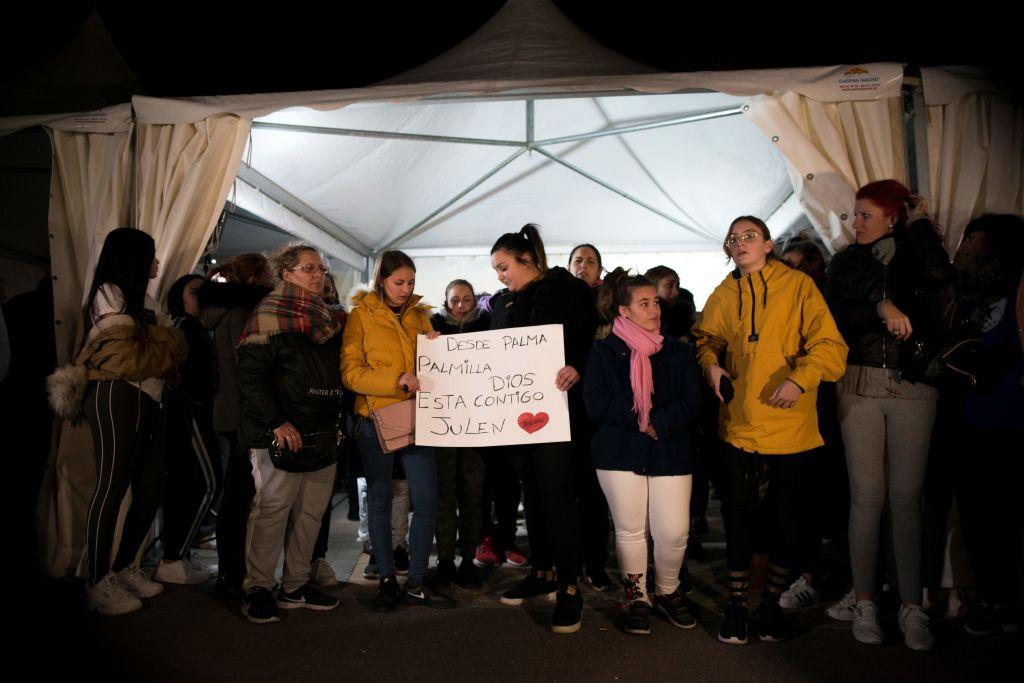 Neighbors gather in support of two-year-old Julen Rosello and his parents in Totalan, southern Spain, on Jan. 24, 2019. (Jorge Guerrero/AFP/Getty Images)