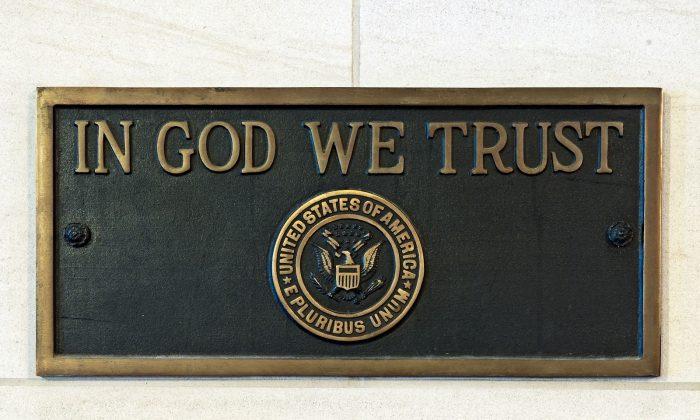 Indiana Bill Requires National Motto ‘In God We Trust’ in Schools, Protects Religious Views