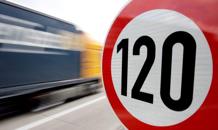 Germans Favor Speed Limits for Autobahn