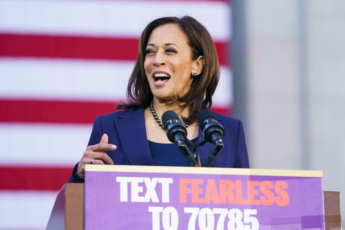 Senator Kamala Harris (D-Calif) speaks to her supporters during her presidential campaign launch rally in Frank H. Ogawa Plaza in Oakland, California on Jan. 27, 2019. (Mason Trinca/Getty Images)